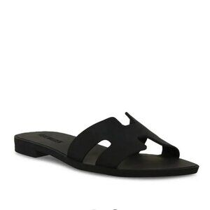 Steve Madden Hadyn-J Black Leather Slip On Open Rounded Toe Fashion Flat Sandals